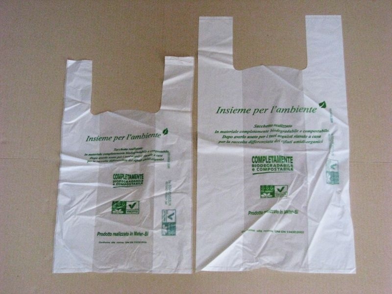 Commercianti - obbligo di addebitare borse di plastica in materiale leggero
